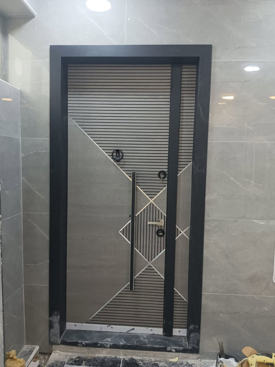 الحمدلله تم تنصيب ابواب قاصة في مواقعين متتالين في نفس اليوم بيد امهر المنصبين 🌹🌹🌹

قاصة تركي درجة أولى ضمان5سنوات تصفيح كامل سمك حديد 1.5ملم  جرجوبة9انچ  موديل سروهان اسودّ و رصاصي نيكل 

#]قاصة خارجي -قاصة -تركي
اسطنبول للابواب التركي ✨✨✨✨✨✨✨

instagram.com/istanbul_for_turkish_doors/profilecard/?igsh=eGoxOXFmemdvY2lu


**إذا كنت صاحب هذا الإعلان وتريد حذفه لأي سبب، رجاءا أرسل رسالة إلى الدعم الفني**