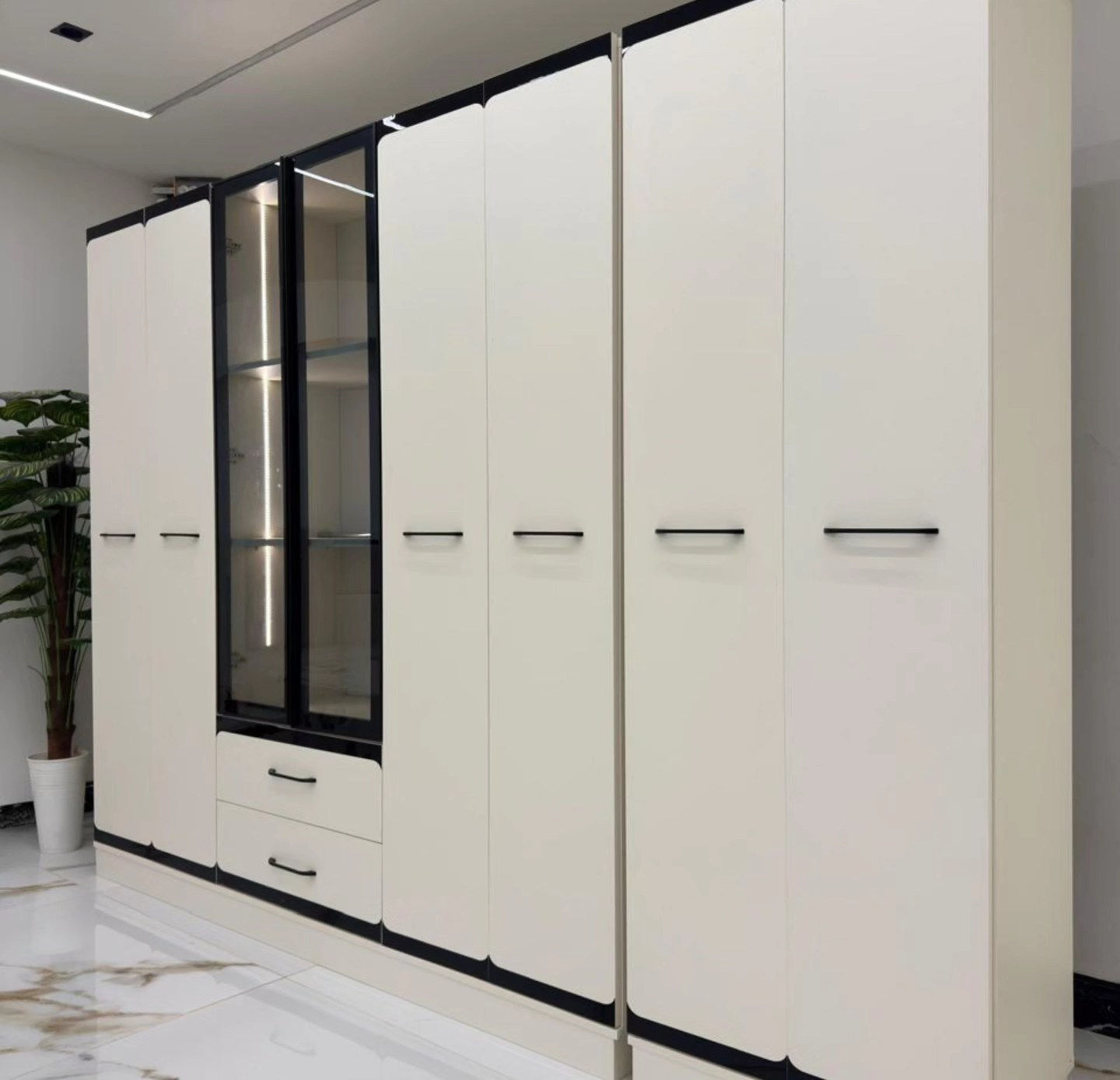 *موديل       سوما        الحديث*

*7 قطع          كنتور ملحق*       💰💰

1- ضهر الغرفه 5 ملم بالكامل     🛠️🛠️
2- برغي وجوي حديد                🔩🔩

3- إناره بالكنتور والكوميديات والميز تواليت 
4- *نرماده هيدروليك*              🥰🥰

5- *سكك 3 مراحل الممتاز*      🥇🥇
6- يدات حديد                            🥷🥷
7- ابواب المنيوم وزجاج اسود فوما 
8- طابوريه  تركيب                      🎁🎁
9- السرير ثابت
••         ☄️      *810  الف*         ☄️       ••
نقل وشد مجاني داخل بغداد محافظات 75 الف
للحجز ***********
#العراق#اكسبلور_فولو #2026 #البصرة #ملايين_مشاهدات 

🆘🆘🆘🆘🆘🆘🆘🆘🆘🆘🆘🆘
