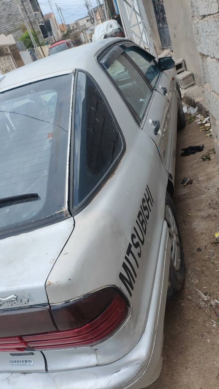 متسوبيشي كلنت 89
مكينة وكير مكفول سوناتا تو ١٨٠٠
كهربائيات كاملة لايتات زينون 
سنتر لوك مسجل ماسحات جامات كهرباء 
تبريد منضمومة كاملة نقص غاز
السعر ٣٤وبي مجال 
***********
