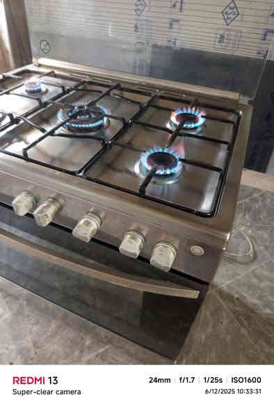 طباخ جبسن امريكي 
جديد مستعمل قليل سعر 300
توجد خدمة توصل بكرو
الشراي يراسل الصفحة أو يتصل *********** أو وتساب
