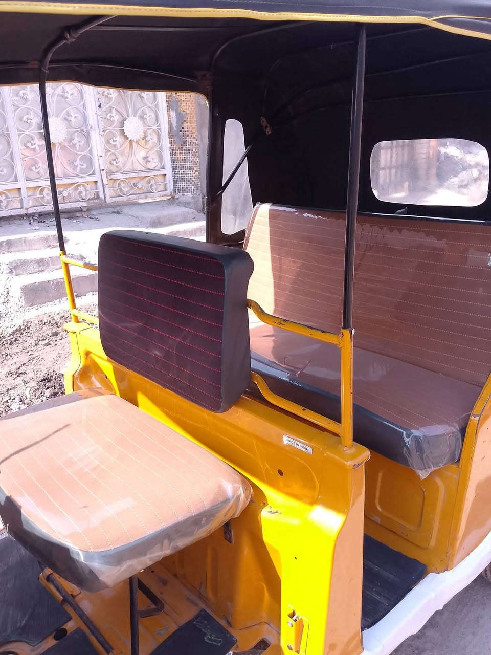 السلام عليكم تيك توك للبيع موديل 20 شهر 12 ثانويه ورقم انجليزي تحويل ثاني يوم تخوم تر ترى وياك شغاله انت فتاه جديده صارت ثلاثه ايام اخوان مستعجل على البيع السعر ٣ملاين و٨٠٠ هذا رقم التليفون ***********
