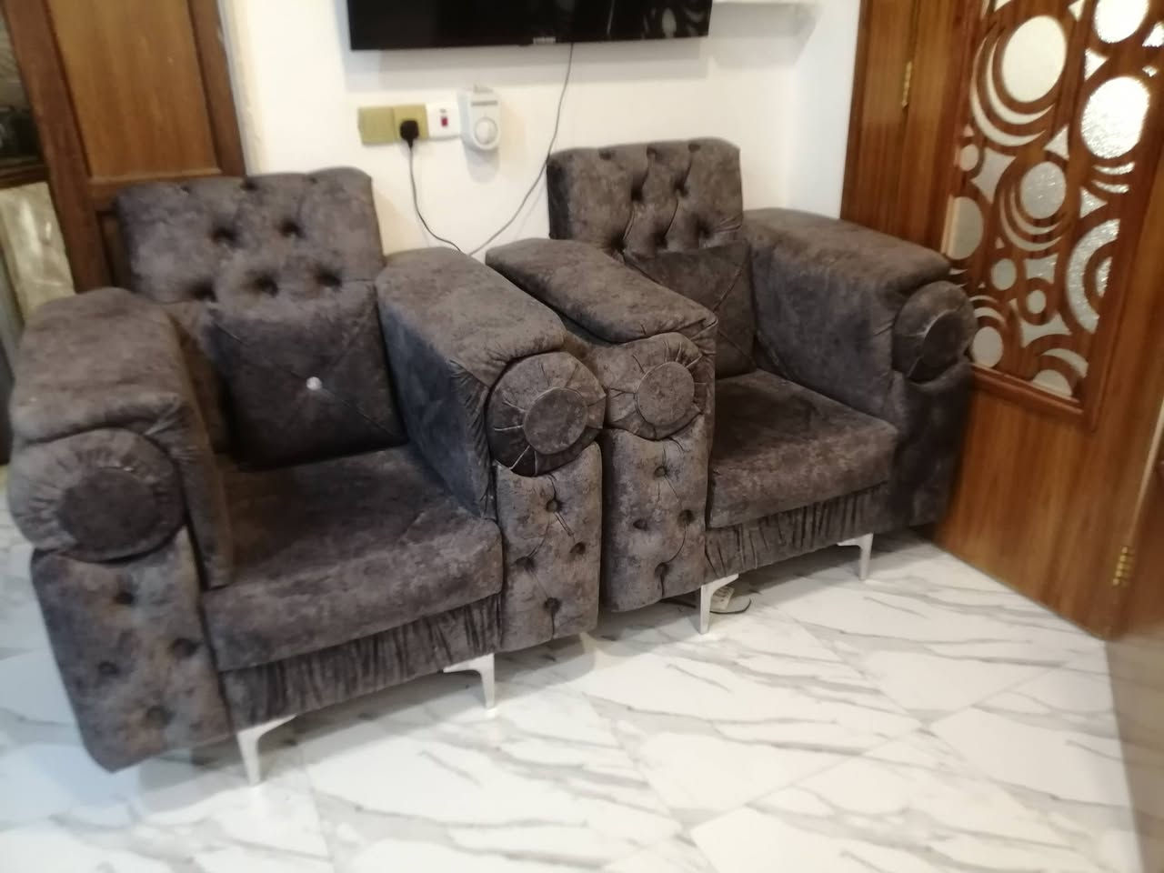 ديوان ٩امتار جديد نظيف شغل توصي خشب عراقي ثقيل السعر ٨٥٠ اللون رصاصي عميق


**إذا كنت صاحب هذا الإعلان وتريد حذفه لأي سبب، رجاءا أرسل رسالة إلى الدعم الفني**