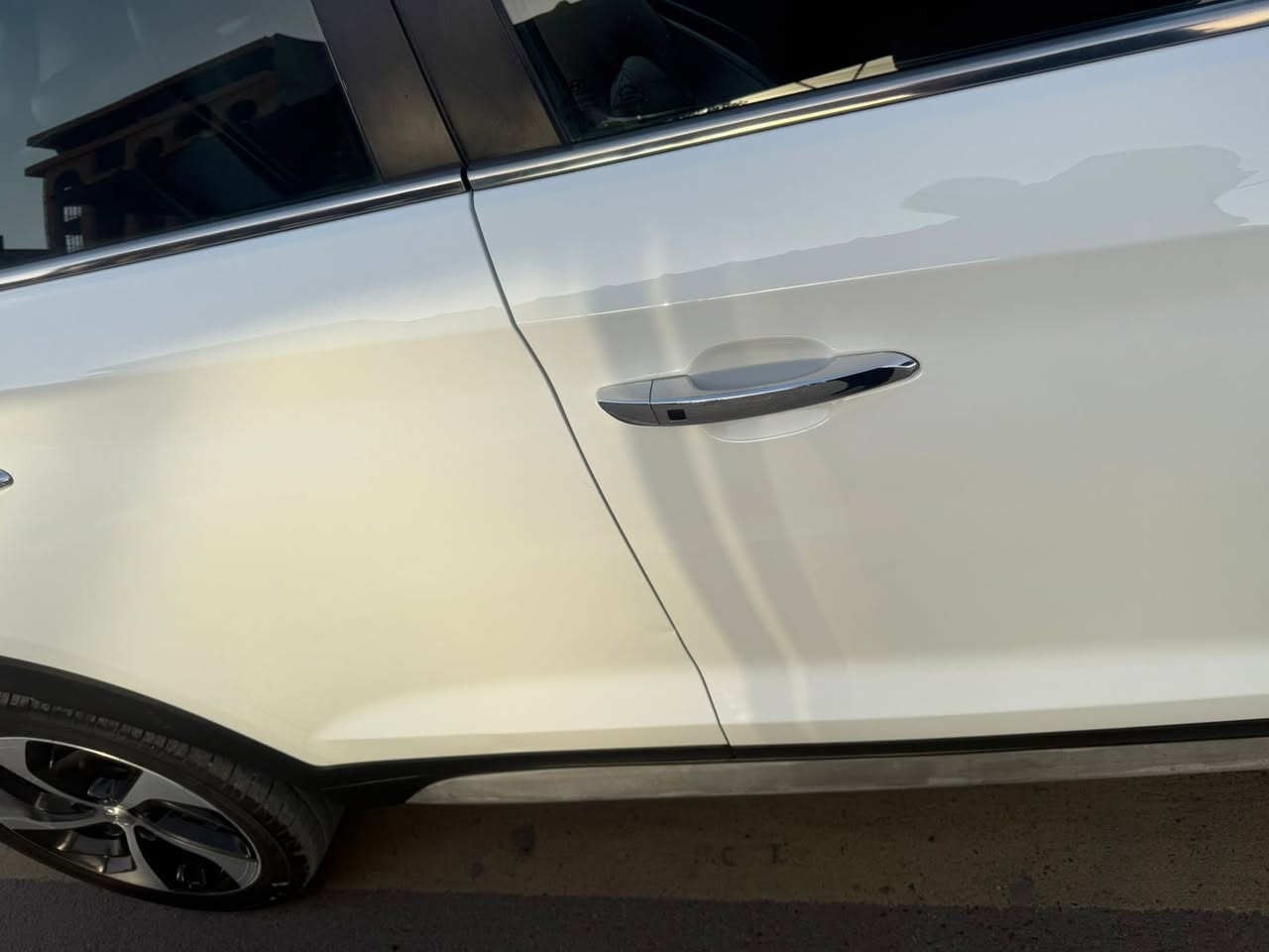 سللام عليكم  توسان خليجي موديل ٢٠١٧مكفوله سياره من ضربه وصبغ
مواصفات فول واحد على واحد

بصمه 

بنراما

فور ويل

سايد بريك كهرباء

كشنات كهرباء

صندوك كهرباء 

كشنات جلد 

داخل ما اروني

حساسات امامي خلفي

كامره خلفيه 

شاحن واير ليس

وبعد بيهه مواصفات اكثر

ما شيه ٩٢الف

سياره جديده 

رقم الهاتف ***********

السعر ١٨٨ وبيهه مجال
