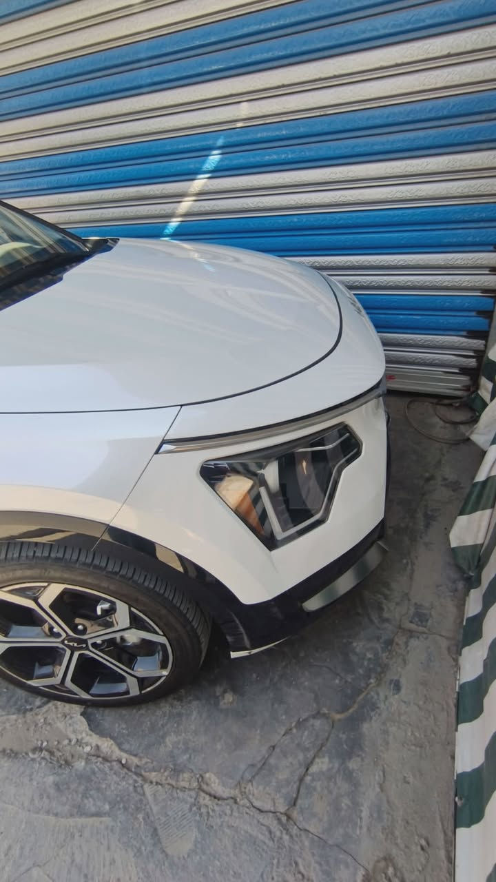 سلام عليكم كيا نيرو2023  فول مواصفات لا خير
رقم بغداد باسمي ماشية قليل ٤٨ الف كيلو مو ميل
حادث بابين السياق والوراة مبدلات اصلي أبو ليبل بدون صبغ
بجم كبس دعامية بلادية
المكان بغداد الدورة
*********** أبو محمد
