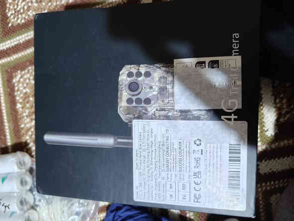 كامره مراقبه ليلي ونهاري شحن سيم كارت وياها جهاز شحن طاقه شمسيه جديده بعدها ما مستخدمه 
مكاني بصره الدير ***********
توصيل موجود
