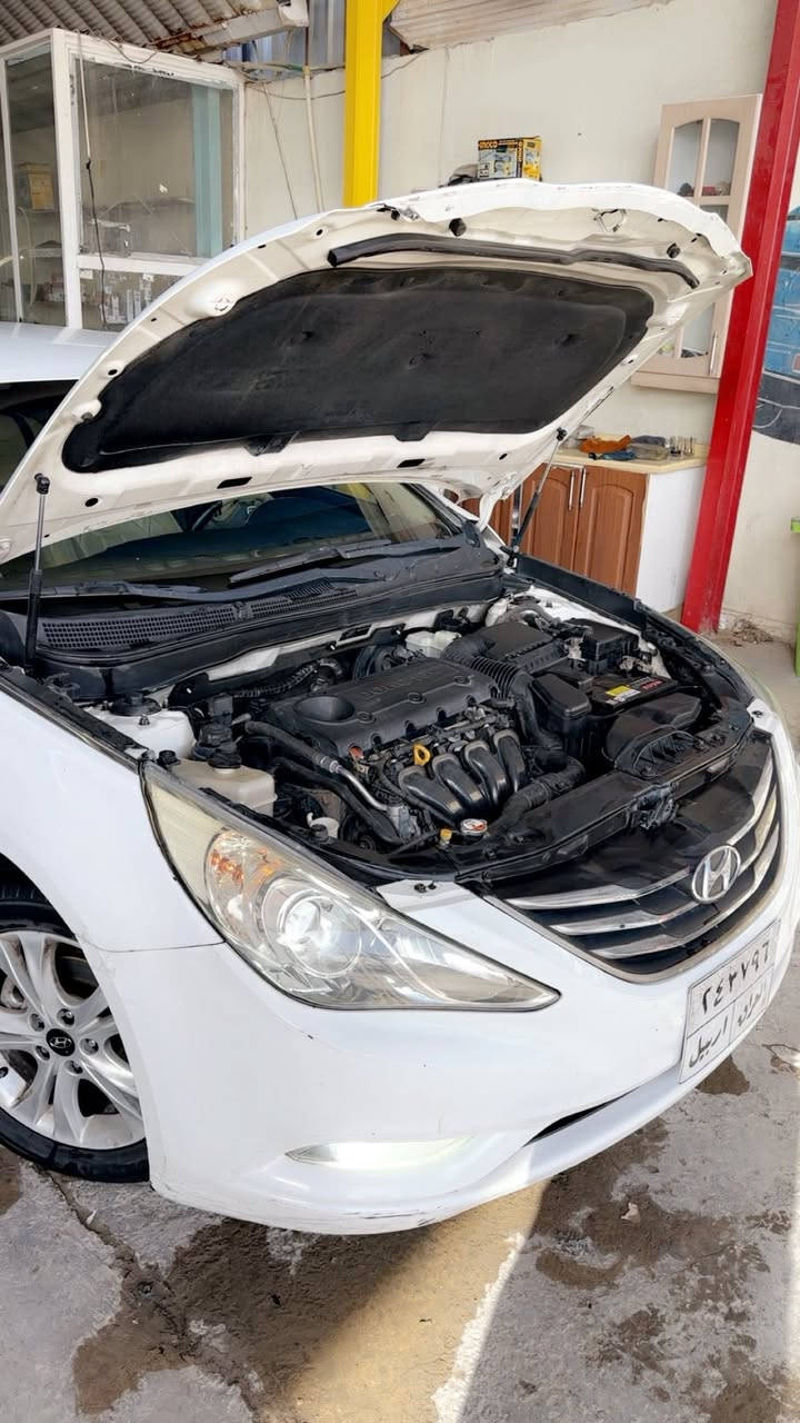 لليدور جديد سوناتا 2012 خليجي
رقم اربيل وكاله أو تحويل ماكو مشكله
السياره جديده كللش مال جناي ماشيه 155km 
محرك 2400 المرغوب
السياره كفااااله عاااامه كير محرك تبريد كفاله مابيهه نقص
-تحكم ستيرن جهتين
-تبريد امامي خلفي
-حساس خلفي
-اشاير بلمري
-للأستفسار (***********)
