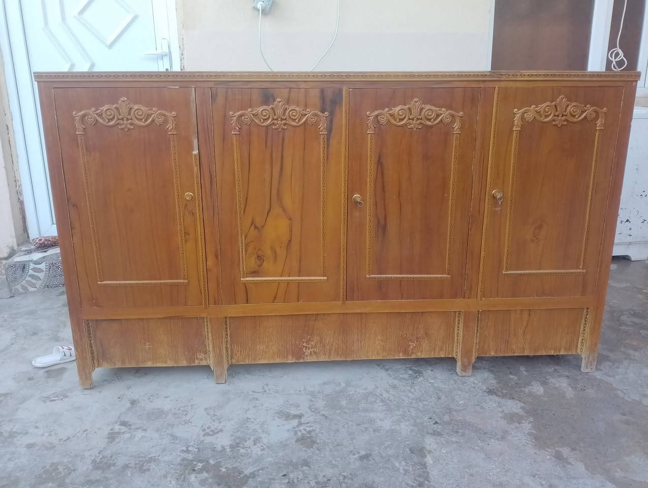 السلام عليكم ماناميه مال بيت نضيفه السعر 80 وبيه مجال لطيبين رقم الهاتف *********** اتصال
