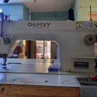 مكينة • مستعمله • نظيفه