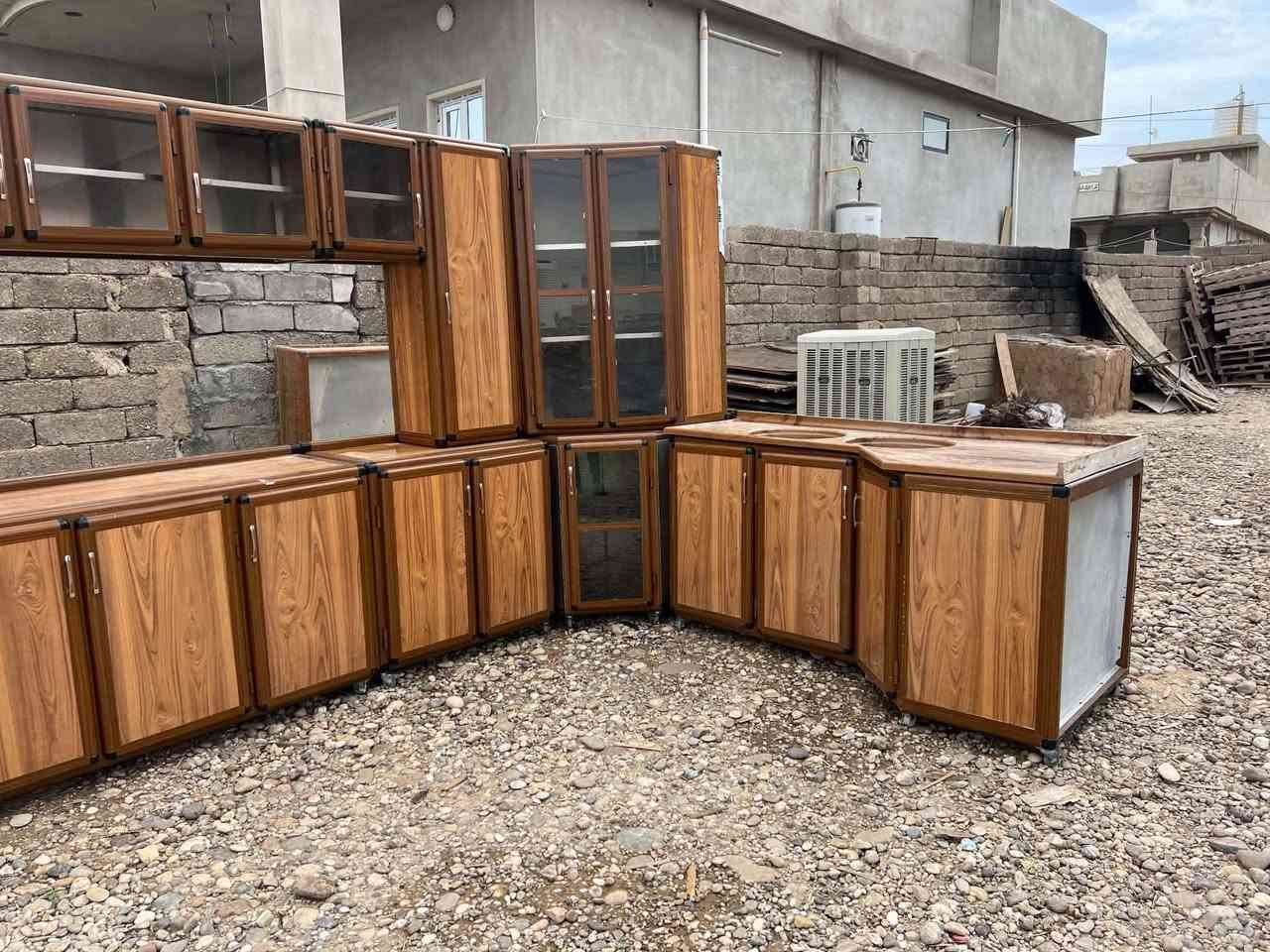 كونتر صاجي ٧ قطع نضافة مئة بل مئة اخو جديد درجه اولى اولى  زاوية جوكر يمين ويسار  سنك مرمر حوضين ثقيل  كونتر ملحق عالي بيم خارجي مواد   تركي شغل موصل للبيع بأسعار مناسبه للاتصال على الأرقام ***********او ***********او خاص محلات ابو امير
