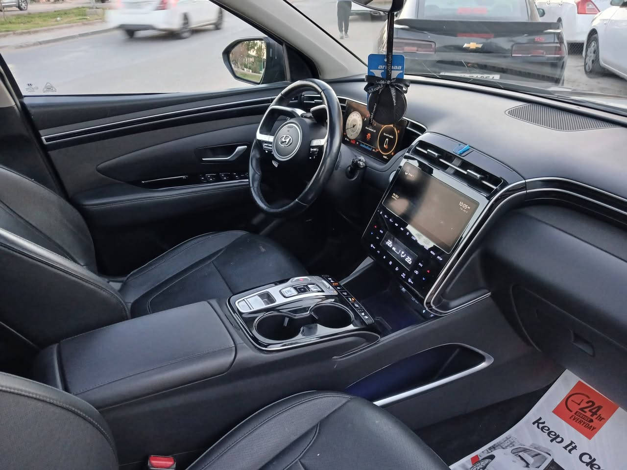 سلام عليكم توسان امريكي فول موصفات بنرامه خمس كامرات قطعتين تبريد سويج بصمه كير دكم مكينه جبيره بانزين عادي كشنات جلد تدفئه وتبريد واستيرن تدفئه تحكمات استيرن ويل كب جبير تشغيل عن بعد اتقدم وترجع بلبصمه توقف ذاتي رادارات رقم بغداد بسمي موديل 2022 شنو بالك بيه معروض 180 وبيه مجال مكان سياره بغداد رقم هاتف ***********
