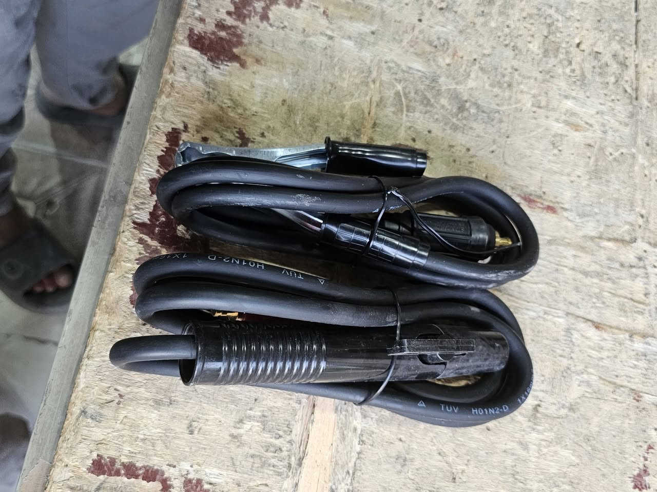 واير لحيم حار + بارد ، الطول 2 متر ، نوعيه راقيه اصليه مال انجيكو وتوتل ،
البيع جملة ومفرد كمية غير محدودة تواصل واتساب ***********
