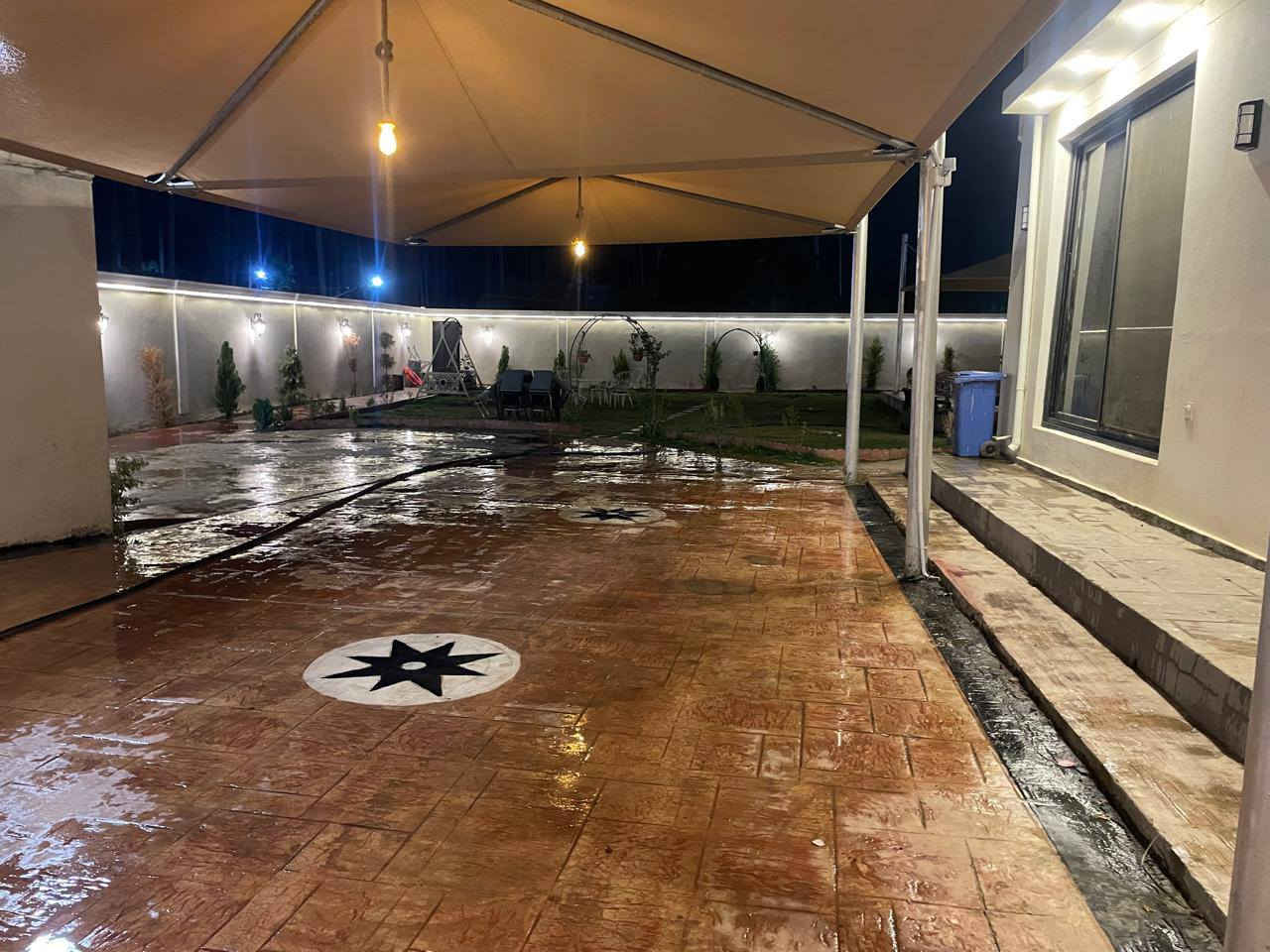 سلام عليكم تتوفر مزارع  اسعار مناسبه موثقة بتطبيق اجرالي العنوان الدوره البوعيثه استفسار رقم                                    ***********
