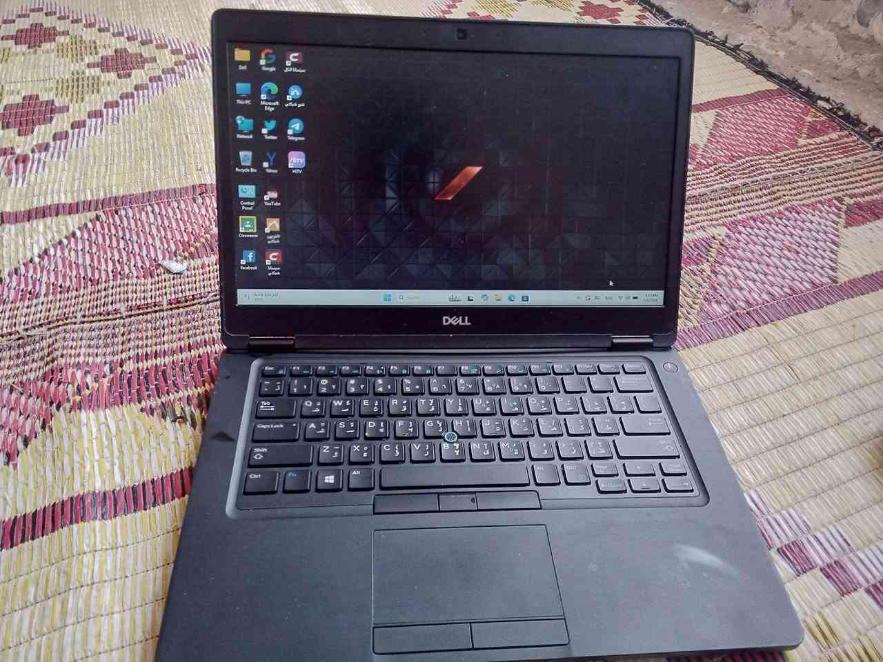 لابتوب DELLالجيل الثامن ( مثل الجديدة بالضبط) 
كور i5 ( جيل ثامن) ..رام 8 كيكا (DDR4) ..هارد 256
كيكا(SSD) ..كارت شاشة 4 UHD كيكا ..كيبورد عربي 
انكليزي .... شاشة 14FullHD

لابتوب كلش سريع ..وبي وندوز منصب كامل مع كل البرامج 
المهمه اللي تحتاجها 

السعر 250 الف فقط 

مكاني كربلاء 
(***********) (***********)
