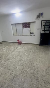 مشتمل طابق ثاني للإيجار مساحة 100متر الشعب شارع الصحه خلف المحكمه يحتو...