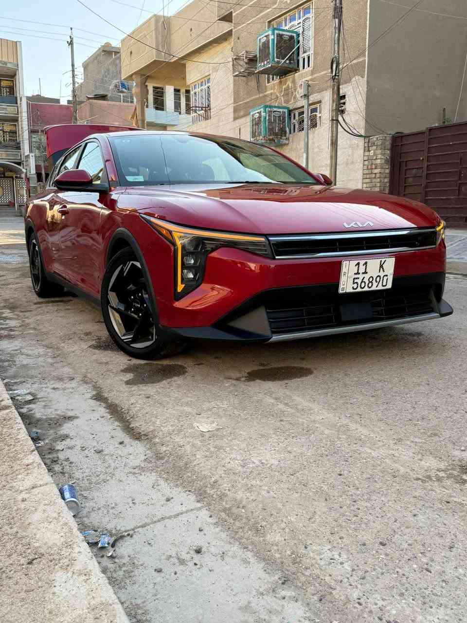 سلام عليكم السياره للبيع 🚘 

 موديل 2025 K4 لون ماروني ♥️ 🔥 
حادث السياره خلفي فقط جنطه مصبوغه ما مبدله 
ليبل واحد السياره 
مدوشمه ارضيه مغلفه حراري السياره كلها 
ماشيه 7 الف دخول جديد 
رقم بغداد جديد السياره جاهزه ومابيها نقص 

مكاني بغداد وهاذه رقمي 
للاستفسار ***********
