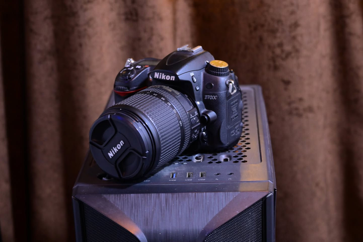 كامره نيكون 7000 نضيفه كلش استخدام شخصي 

***********

بالماسنجر متوفر
