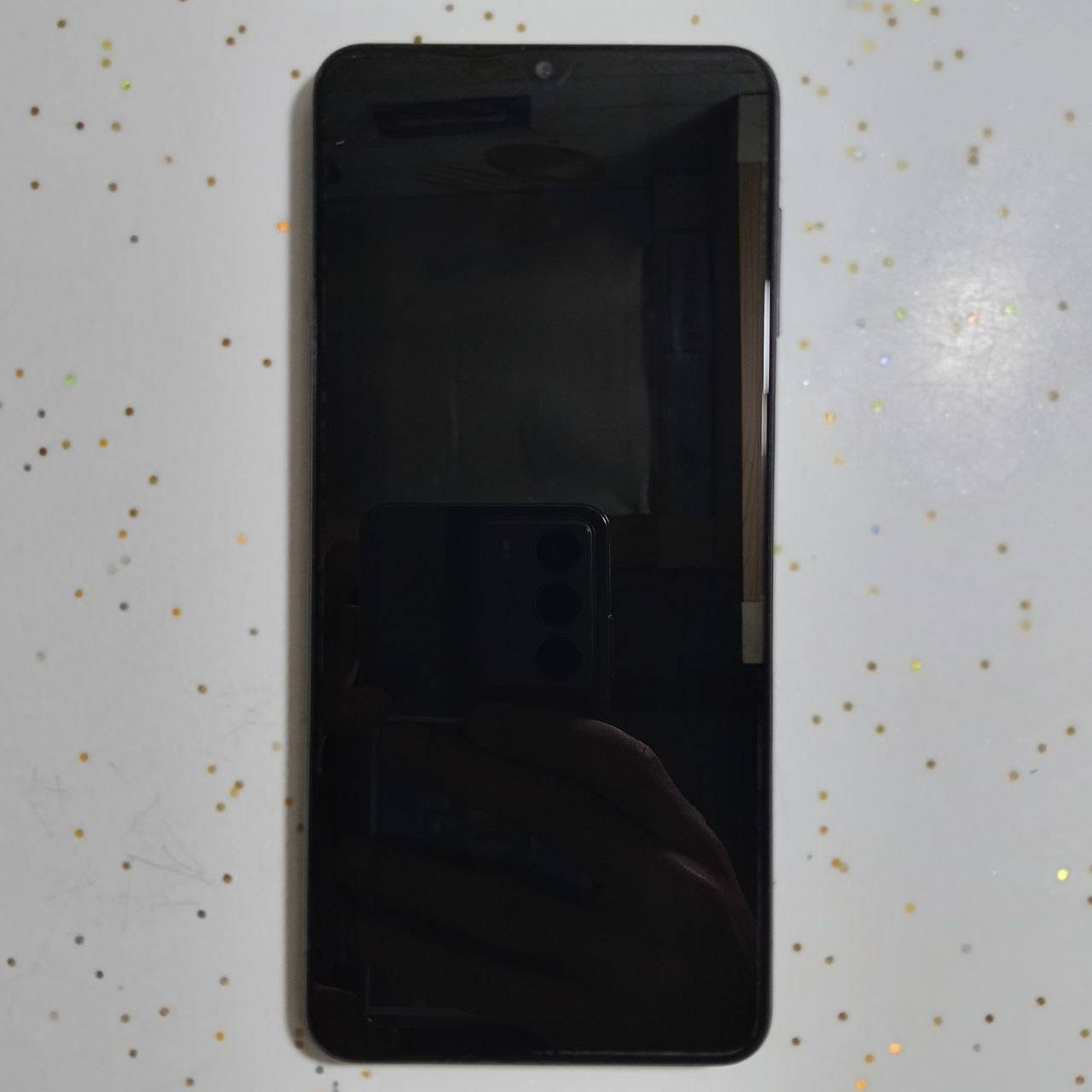 سلام عليكم جهاز a12للبيع
نضافة 💯
ذاكرة ٦٤ 
مكاني ميسان 
للاستفسار *********** سعر 100وبيه مجال
