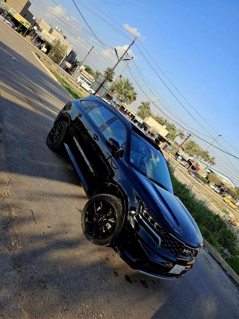 سورنتو 2023 فولSX برستيج  يعني فول الفول سياره منفصل سياحي سياره تيربو مو العادية ماشيه 35 مكانها بغداد زعفرانية 
حادث جاملغ وشويه بل بنيد بدون دواخل بدون ارباك  

سياره رقم بغداد بسمي هزه ورقم جديد فقط تحول
 
  السعر مناسب 23500$مجال بسيط يعني 235ورقه 
  
***********زين 

***********اسيا
المواصفات 
1بصمه ابواب وتشغيل وصندوق 
2 بانوراما 
3 كشنات جلد 
4 شاشه كبيره لمس 
5 محرك 2500 تيربو طياره 
6 حساسات امامي خلفي
7 كاميرات 360 درجه اربع كامرات
8 كشن كهرباء والخلفي ايضا كهرباء 
9ثلاث  عدسات زنون عالي وناصي 
10 لدات
11 اطفاء ذاتي 
12تشغيل لكاميرا 
13كشنات تدفئه 
14ارباكات عدد ١٠
15 تشغيل عن بعد 
16 خمس انضمه قيادة مع نضام ثلجي 
17 كير ٨ سرعات 
18 اشاير مري
19ويل كب 20 بلاك اسود
20 مخارج يو اس بي حت بل كشنات 
21 اوتو هولد 
22 رادار من تفتح لابواب 
23رادار بل شباك لامامي مانع تصادم 
24قيادة ذاتيه
25 رادرات خلفي تتوقف تلقائي 
26  نقطه عمياء 
27 كشنات منفصل سياحي
28 تحكمات فول
29 حساسات اطارات ومطر وغيره 
30 شاشه صغيره لعرض لعطلات 
31هند بريك بصمه 
32 صندوق كهرباء
33 فور ويل 4×4 
34 تدفئه كشنات وستيرن 
35 تبريد كشنات
36 اشاره تشتغل كامرا بل دشبول 
37 داخل اسود 
وباقي المواصفات ماتحضرني وبل عافيه عل مشتري مقدما
