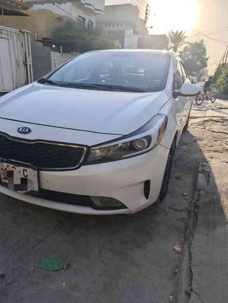 كيا فورتي موديل 2017 رقم اربيل انكليزي سنويه باسمي تحويل ثاني يوم هزه جديده

وارد امريكي داخله شبه كلين طخه خفيفه بدون دواخل بيها ٣ قطع صبغ والسونار مرفق بالمنشور 

لون ابيض صدفي 
تحكم ستيرن جهتين 
مانع انزلاق 
كامره خلفيه 
شاشه ذكيه نضام اندرويد حديثه
تخم تايرات جديد 
صدر جديد 
وبعد هواي تفاصيل
السياره كامله بدون نقوصات 

السياره معروضه ب 120 ورقه مكلف بالنشر اتصل على صاحب السياره 
*********** بغداد
