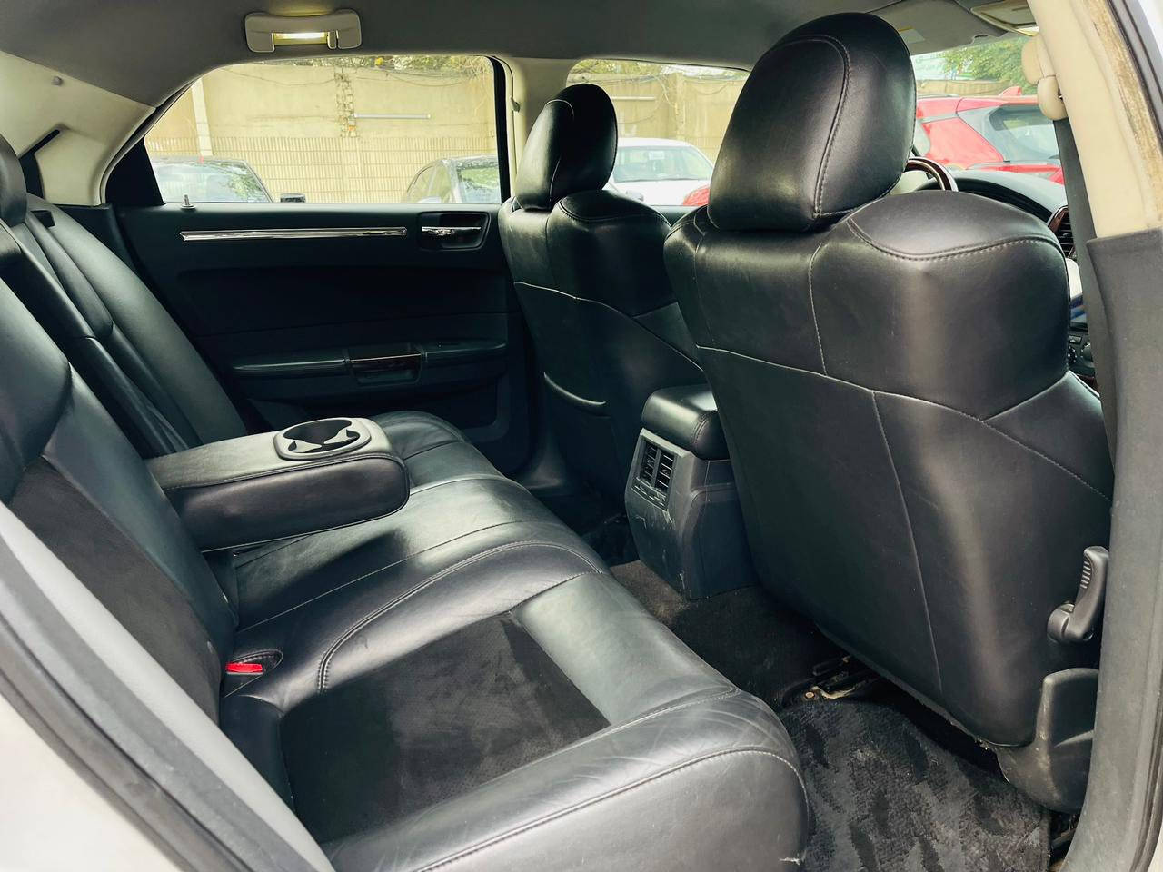 #أدمن_وافق _
السلام عليكم مكلف بالنشر
للبيع أوباما 2009
محرك 3500 أصل
كير مكينه حداديه تبريد كله جديد
تخم تاير جديد
سياره حلوه ونصبه 
بيه خشم الجاملغ الامامي اثنيهم قماره بيها رشه بسبب جراد وجامغ خلفي بي رش صبغ 
اتريد وكاله اتريد تحويل ثاني يوم 
موجود سونار اتحب تتأكد ابراحتك
السعر (125$)  وللتواصل مع صاحب السياره 
وهذا رقمه*********** 
والتوفيق للجميع
