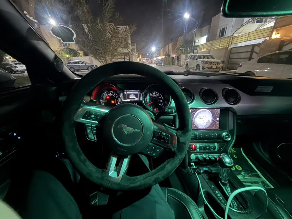 موستنغ ايكو مراوس ويه جالنجر 
هاي صورة الموستنغ موديل ١٦ نضيفه جداً نسخه ٥٥ سنة كشنات تدفئه تبريد


**إذا كنت صاحب هذا الإعلان وتريد حذفه لأي سبب، رجاءا أرسل رسالة إلى الدعم الفني**