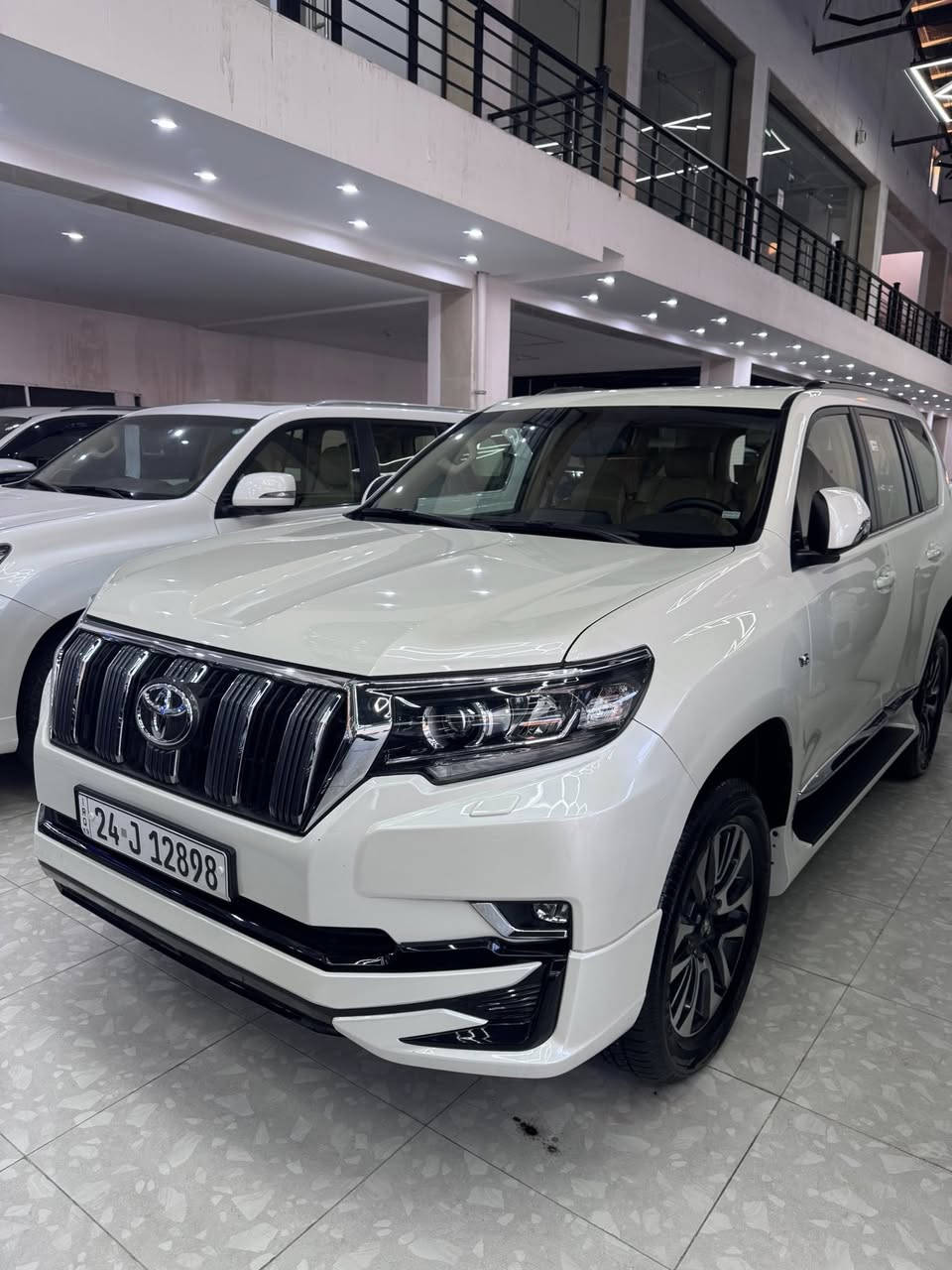 toyota prado 2023 VX 
باب ثاني سيارة جديدة  
ماشي ٣٥ ألف  
سنوية هزة كل شي جديد
سيارة مكفولة دعامي لدعامي كل شيء بشرط

***********
***********
