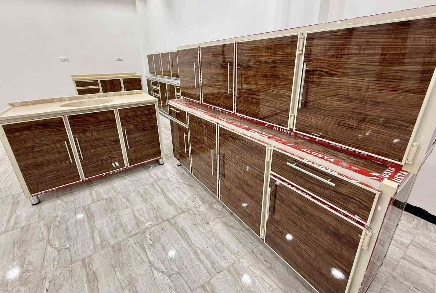 🌙 برمضان… مطبخك يحتاج كاونتر عملي وأنيق ✨

💎 كاونترات مطبخ جاهزة بجودة عالية
🏡 مباشرة من المعرض إلى بيتك

📦 المواصفات:
• قاعدة أرضية 3 متر
• خزائن علوية 3 متر
• سنك (حوض جلي) 1.5 متر

🌹• متوفر موديل 2 متر للمساحات الأصغر🌹

✨ متاحة أيضاً تصاميم خاصة بأي لون أو قياس حسب الطلب

💵 الدفع: كاش أو أقساط لحاملي بطاقة الرافدين

📍 الموقع: مجمع أبو سلطان التجاري – الأنبار / حديثة / شارع النافورة
📞 أبو يوسف: ***********

📣 زورونا وخلي مطبخك يجهز لرمضان بأناقة وراحة 🌙
