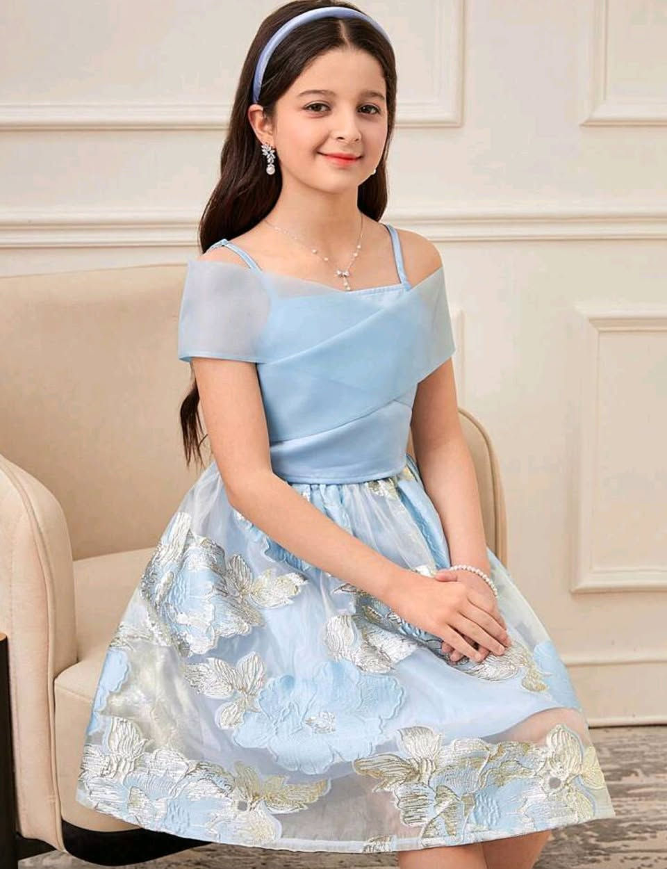 يلبس 8 سنوات وحسب جسم الطفل عندي كروب واتساب الي تريد اضيفها تراسلني بنات فقط كل البضاعة بي


**إذا كنت صاحب هذا الإعلان وتريد حذفه لأي سبب، رجاءا أرسل رسالة إلى الدعم الفني**