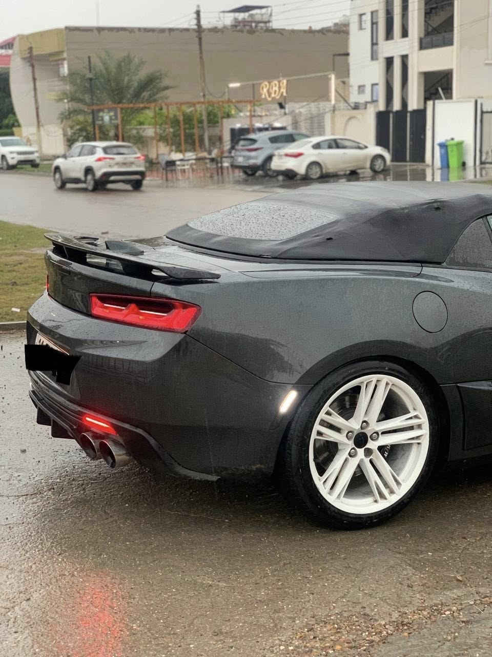 السلام عليكم كمارو 2017 ss
محرك 6200 جديد 
كير 8 نمر 
فول مواصفات شاشه جبيره 
كيجات ديجيتال 
دركه ديجتال مربوطه بيها كل معلومات السياره
اويل بمب STT
كيج AFR 
عليها كولد اير انتيك AFE 
اكزوست بورلا اكتف
المحرك عليه ادامه كامله
مكاني بغداد المنصور 

***********

السعر ١٣٥ وبيها مجال مستعجل عدى البيعة عندي مريض
