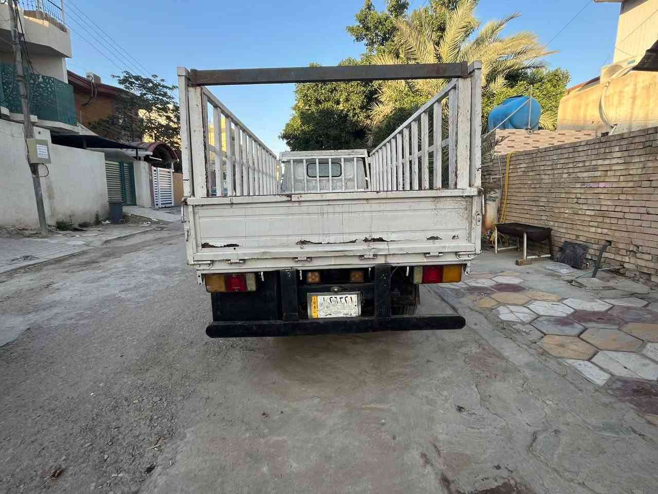 سلام عليكم كنتر مسيوبيشي 1991 كنتر عظم  مكاني ميسان العمارة اي مواصفات الاتصال على الرقم ***********
