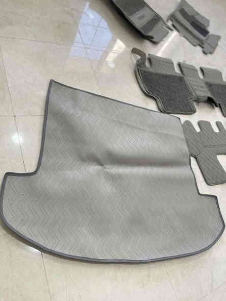 أرضيات كيا سورنتو جلد درجه اولى نظافه 100/100  7 راكب ماصار شهر من اشتريتهن مكاني بصره شراي يتصل سعر مناسب ***********
