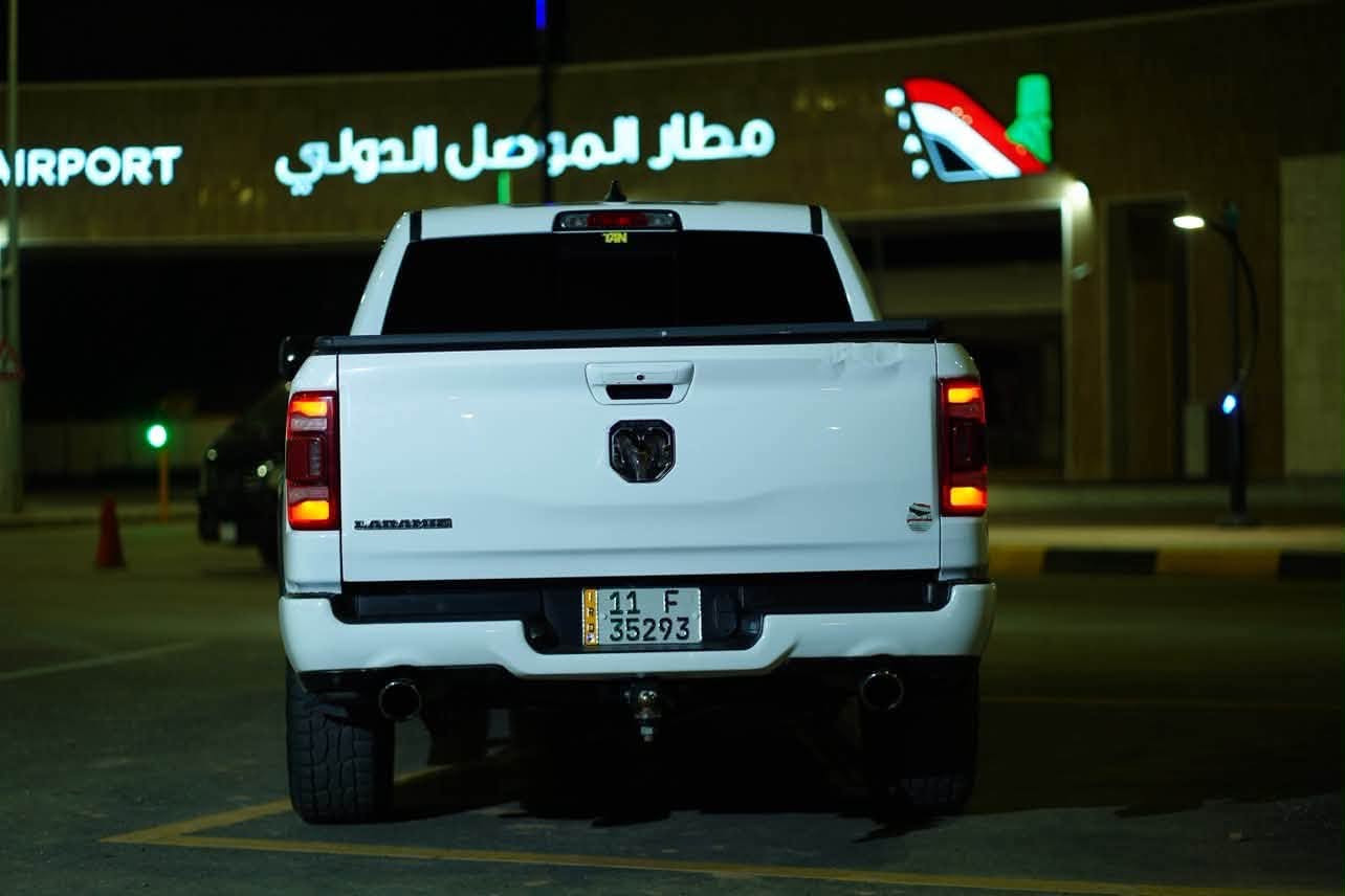 رام لارامي فول 👍❤️ ‎
السلام عليكم

Dodge RAM  2023

V8____5700

‎✅المواصفات : 

رادار امامي وخلفي وحساسات امامي وخلفي

‎شاشة وسطية كبيرة كاري بلي واندرويد اوتو

‎نقاط عمياء 

‎كاميرا خلفية  

‎تشغيل بصمة (stop/start)    

‎كير اوتوماتيك 8 سرعات  

‎تحكم ستيرن 

‎مثبت السرعة 

‎
نظام توفير الوقود eco mode
‎

نظام مانع الانزلاق و الثبات

‎عداد المسافة /75  الف فقط 

سياره حادثها جاملغ وبنيد محدث 👍❤️ جهة السايق بدون شواصي مكفوله 

‎الموقع / بابل الحلة

مرقم بغداد كامل باسمي هزة وسنوية جديد

تحويل مباشر 
***********
