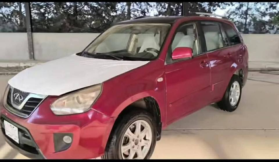 بسم الله الرحمن الرحيم 
سياره ي شئري تيگؤ 2013
گير و مكينه به شه رت گير تؤماتيك 
گير كارباي
رقم بغداد اصلي سه نه وي پلاستيك
سياره كه كامل مواسفاته 
سبوغ له يه ك پارجه
سعري 38ورقه و معامله 
شوين سؤران 
بؤ زانياري زياتر په يوه ندي به م ژماره وه بكه *********** شمشمل, السليمانية
