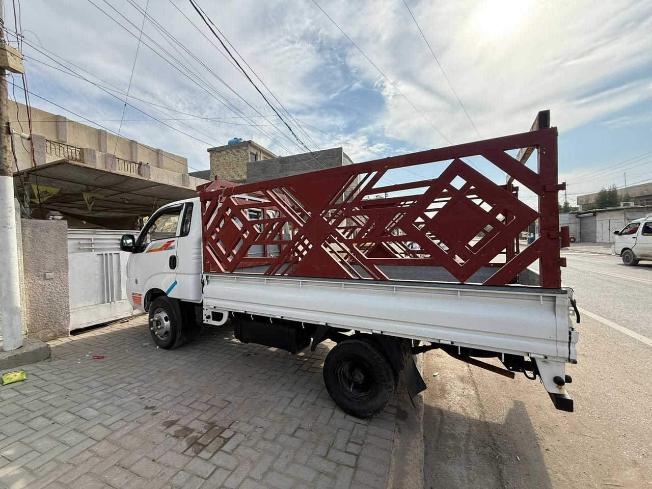 للبيع كيا فحل ٢٠١٢ 
السعر ١١٠ ورقة 
تخم تاير باتري جديد 
بيه بالربع الخلفي على كد شبر صبغ مال طخة خفيفة
بيه ونه بالاكسل خفيفه 
سياره حلوه وجاهزه 
مكان الدوره 
***********
