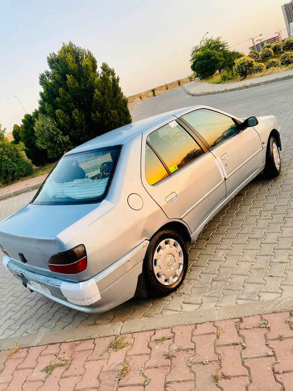 .
به ناوی خوای گەورە                      نرخ19$ مەجاێکی کەم
بیجۆ 306✅  مـاشـالڵە نمـونە لەجوانی پــاکی🧿
👌گـێـڕ و مــەکـینـە زۆر پــاک 👌بــەس مــاشــالڵەی ئەوێ
👈🏽ئــاڕمــی پــلاستـیـک ســلێمانی 👉🏽 به شەرتی ئه وەلیات و. حاسیبه  مۆدیل 2003مــاشالڵە نمـونەیە لەجوانی
ســـەقــف و شـــانــی وەک بــیلاد👍 نـمـونە لە جوانی
کــوشـن وگــاعی وبەرەدرگای تــازە تـێـگیراوە
تەقەورەقەی نیە💚 گێچەکانی مــەزبووت
🧿دەعــامـــی بـــــۆ دەعــــــامــی و مــەزبـووت🧿
مـــاشالڵە لە هــەیکەل ونــاوی ســەقف سڵاید👉
کلاج و عه ینه ی تازە بۆ به سراوە.  🤎
تــاقم تـــایەو ویلی  لۆک👌بۆبەسراوە.  .
کــارەبـــایی کــامل مــەزبـووتە ❤مەکینە بەخاخ❤
گـــەرمــی .لایـت .فـڵچە . ئـیشارەت .بـرێـک بزماری👌 
🔱هــەیــکەلی نمـونە و نـاوی جوان  👉🏽.       ..
بــەنـزیـن زۆر کــەم ئــەخوا  زۆر بێ مــەسرەفە ***********     ***********
