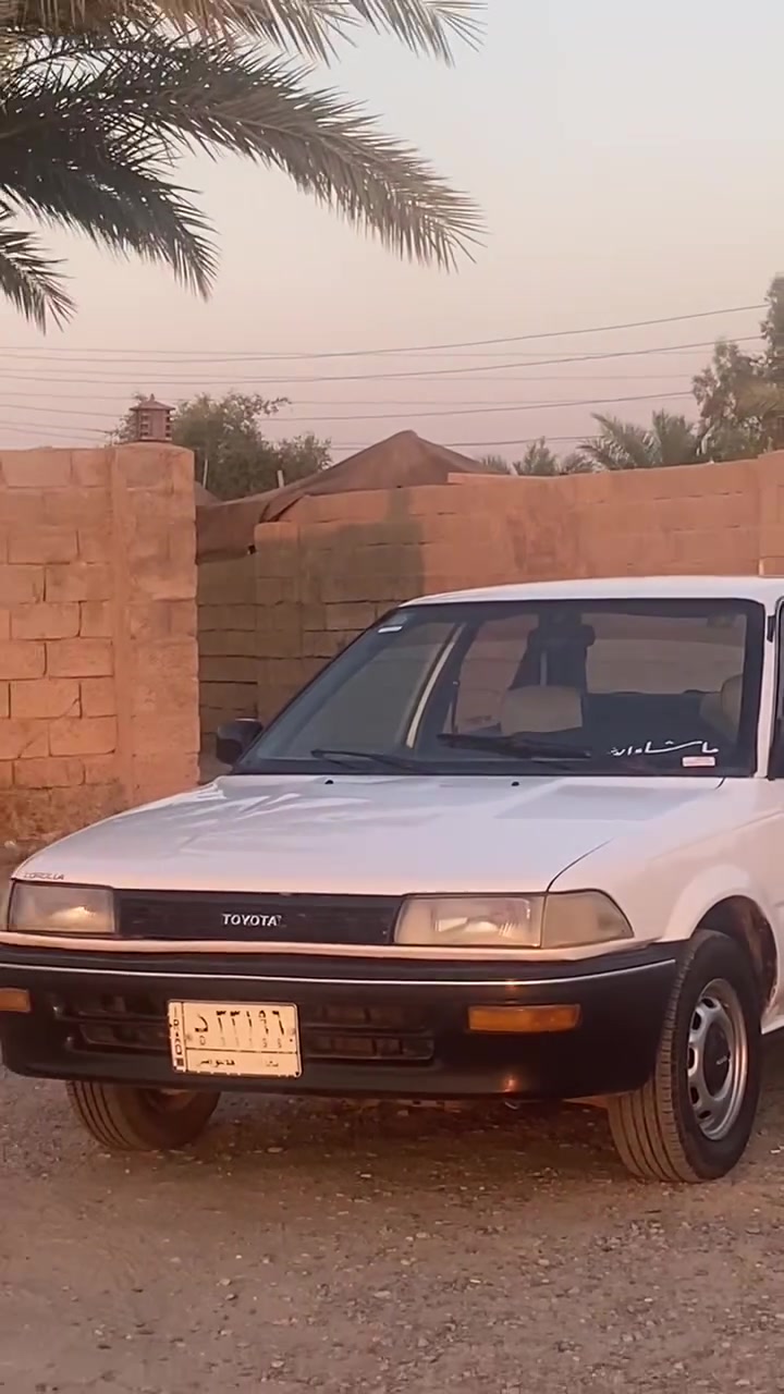 كورله مديل 90رقم بغداد. سنويه ل28
سياره مصبوغه احزام جماليه سياره حلوه نصبتها كير محرك شرط تبريد ثلج كير اوتماتيك 
السعر  50 ورقه وبيها مجال مكاني سامراء ***********
