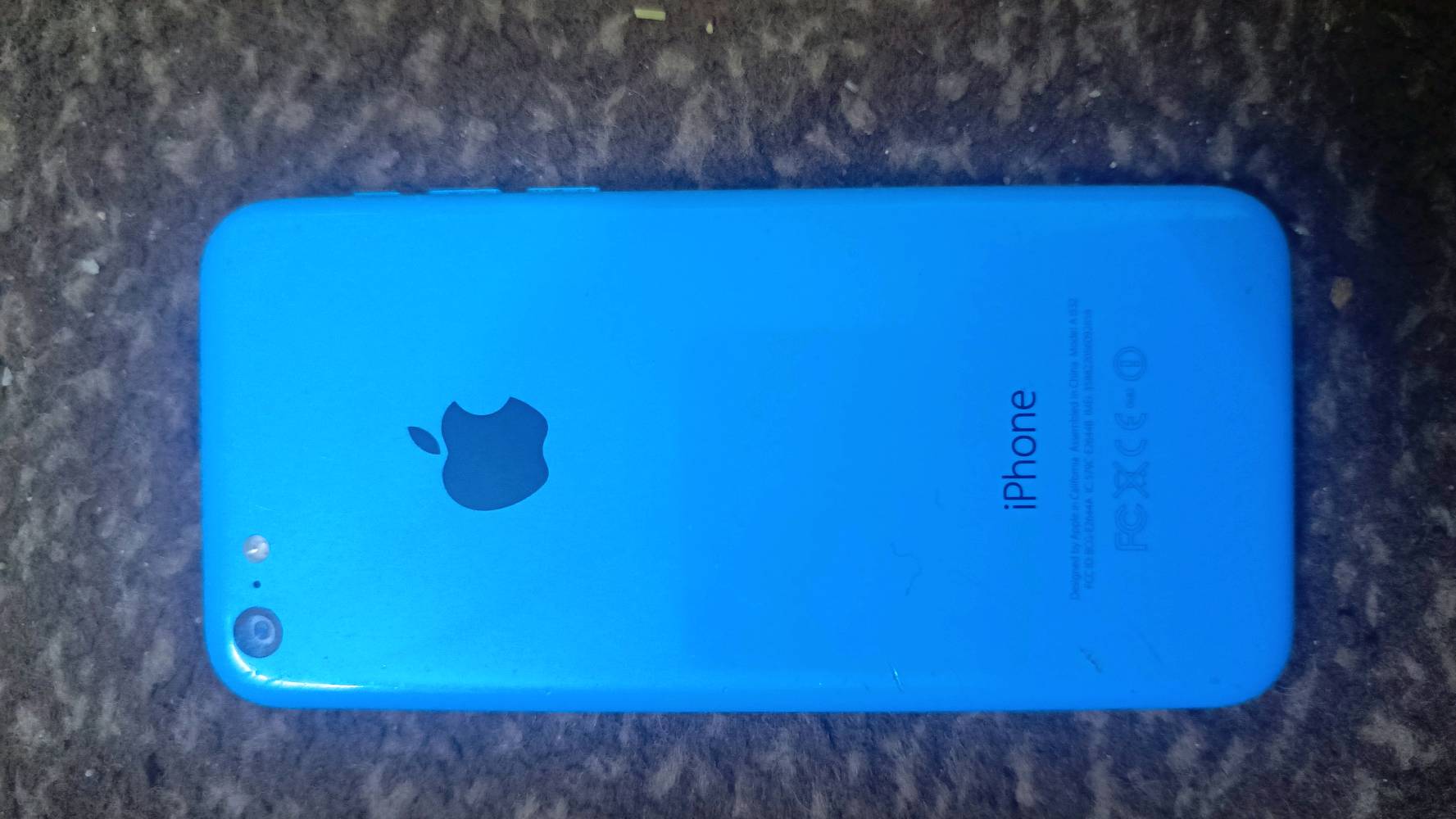 ايفون 5c للبيع ذاكرة 16 الجهاز نظيف ومرتب اتصال وانترنت فول الموقع النجف حي الشهداء السعر 50 الف وبي مجال للشراي 