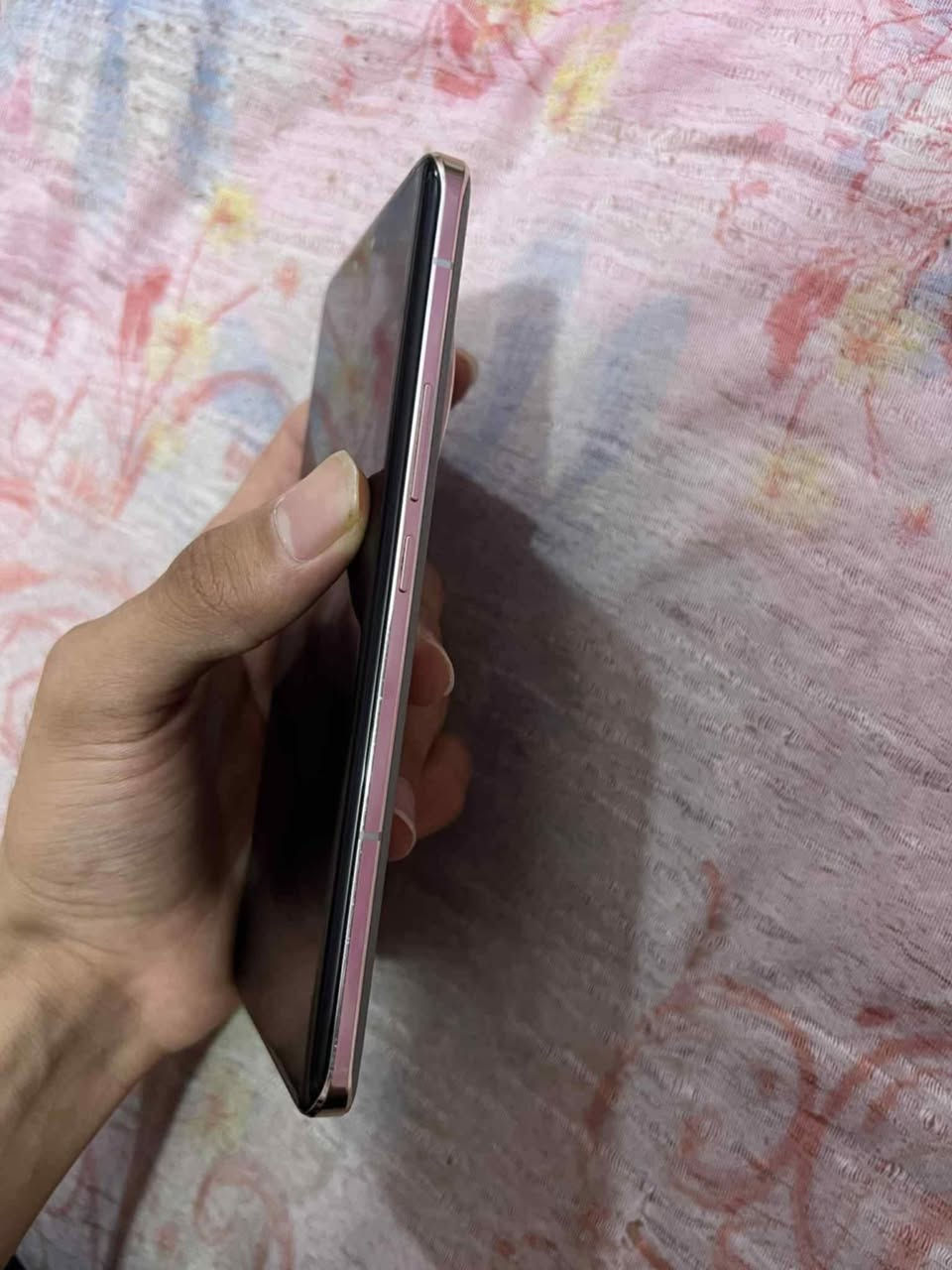 سلام عليكم جهاز هونر ماجك 6بوو جهاز عملاق متكامل ذاكرته 512عشوائيه 12+12جهاز كامل ملحقاته شاحنته 100واط يدعم شحن سريع ماكس جهاز نسخه عالميه شريحتين جهاز ضهر جلد مميز نضيف نضافه 100 فقط بيه فطر فوك موضح بل صور ما مثر كلش سعر 525وبيه شي بسيط مكاني بصره خور الزبير رقم ***********
