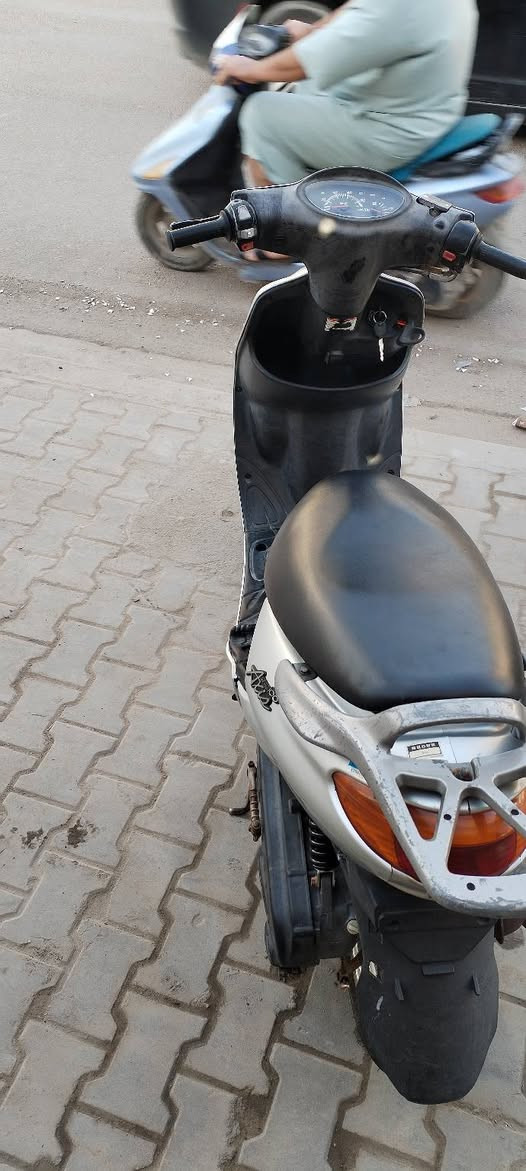 أّسِـلَأّمً عٌلَيِّکْمً 
دراجه اكزز فحل يباني مامفتوحه كامله سلف هندر اشايره كهربائيّاته كله شغاله دراجه نضيفه ما صارله هواي من طالعه من لحاويه للبيع السعر 650 مكاني ابو لخصيب *********** البصرة, العراق
