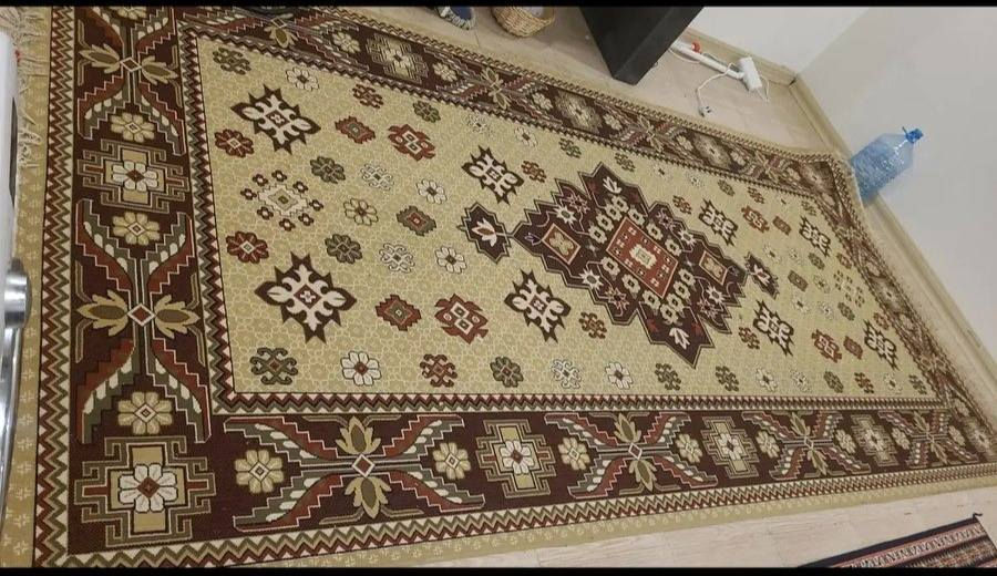 فرۆشتنی خێرایە چوار فەرش سێ تاک فەرشی ئێرانی  500شانە لەیەکن قیاسیان  2بە3 
فەرشە لاکێشە کە 2بە5 بێ عەیبە
هەرچواری 90هەزار قفڵ  سلێمانی


**إذا كنت صاحب هذا الإعلان وتريد حذفه لأي سبب، رجاءا أرسل رسالة إلى الدعم الفني**