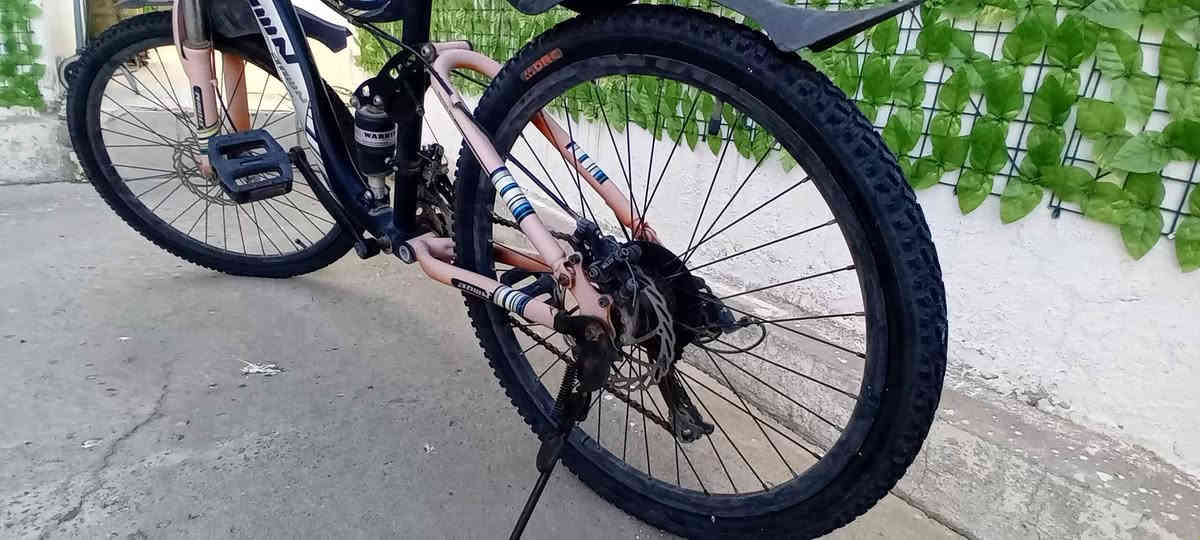 بايسكل حجم ٢٤ كير ٧ جبلي السعر ٥٠ الف وبيه مجال للتفاصيل على هذا الرقم واتساب فقط ***********
