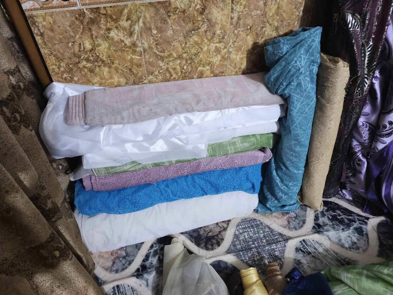 🚩((عرض))🚩 تصفيه اقمشه 🚩ستائر🚩
💥🚩 {{توصيل فقط }}
متواجد اي وقت اتصل 
الرقم 
***********
القماش سعر  المتر {{ 2.500}}
التول سعر  المتر {{2500}}
الجادر ارتفاع{{ 2.25}}  السعر  {{1500}}
حمالات زيبره تركيه زوج {{5000}} 
حمالات زيبره صيني زوج {{4000}} 
{{ توصيل فقط }}
