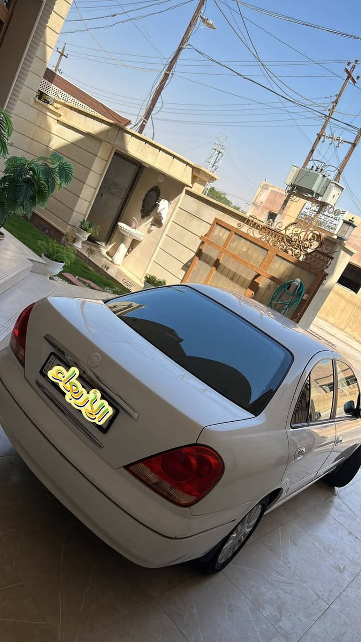 نييسان سني 2009 ياباني
بيه بنيد و تكمه 
 ماشيه 290الف 
السيارة نضيفه وتبريده ثلج
رقم سليمانيه 
ب105 وبيه مجال للشراي
***********
