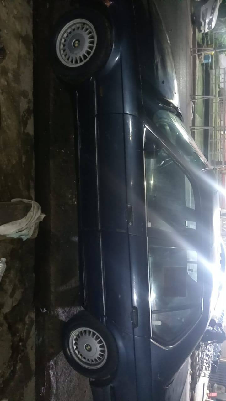 السلام عليكم سيارة للبيع بيم لحجم 735 سيارة مكفولة رقمهة انبار خصوصي السعر 40ورقة قفل لتواصل واتساب *********** ولرقم لثاني ***********
