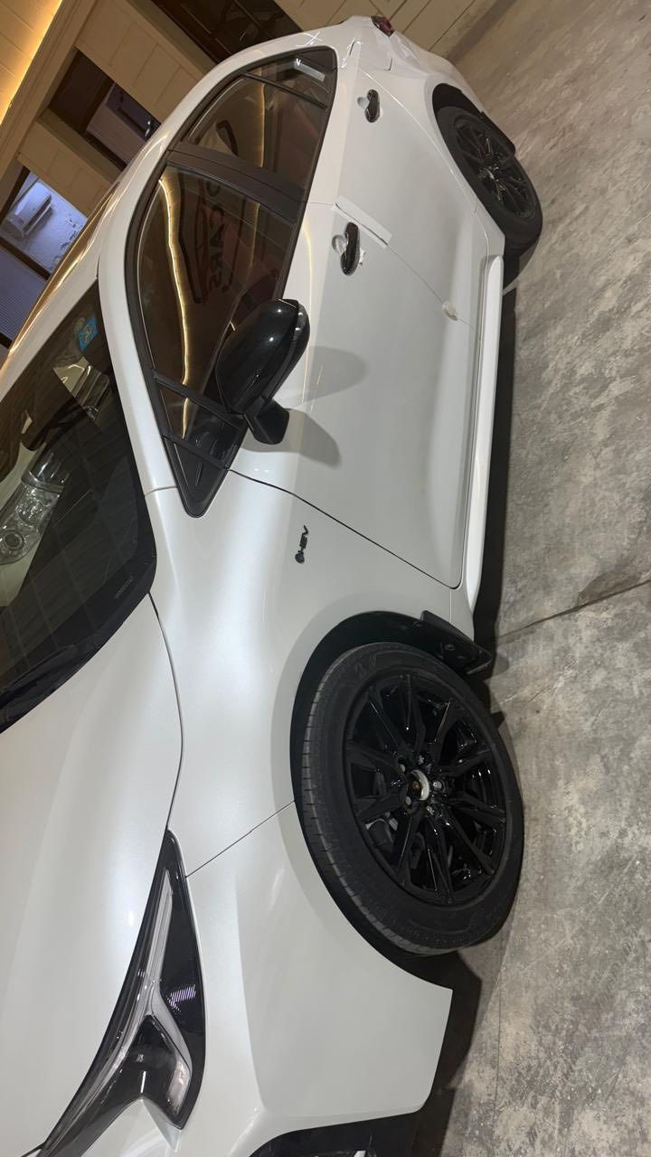 تويوتا كورلا 2025 S بلاك ادشن زيرو صدفي ويل 17 بلاك جنح اصلي وكرسي كهرباء  وجلد ماروني فوول مواصفات مرقم وكامل وتحويل مباشر السعر 173$ 
للاتصال ***********
