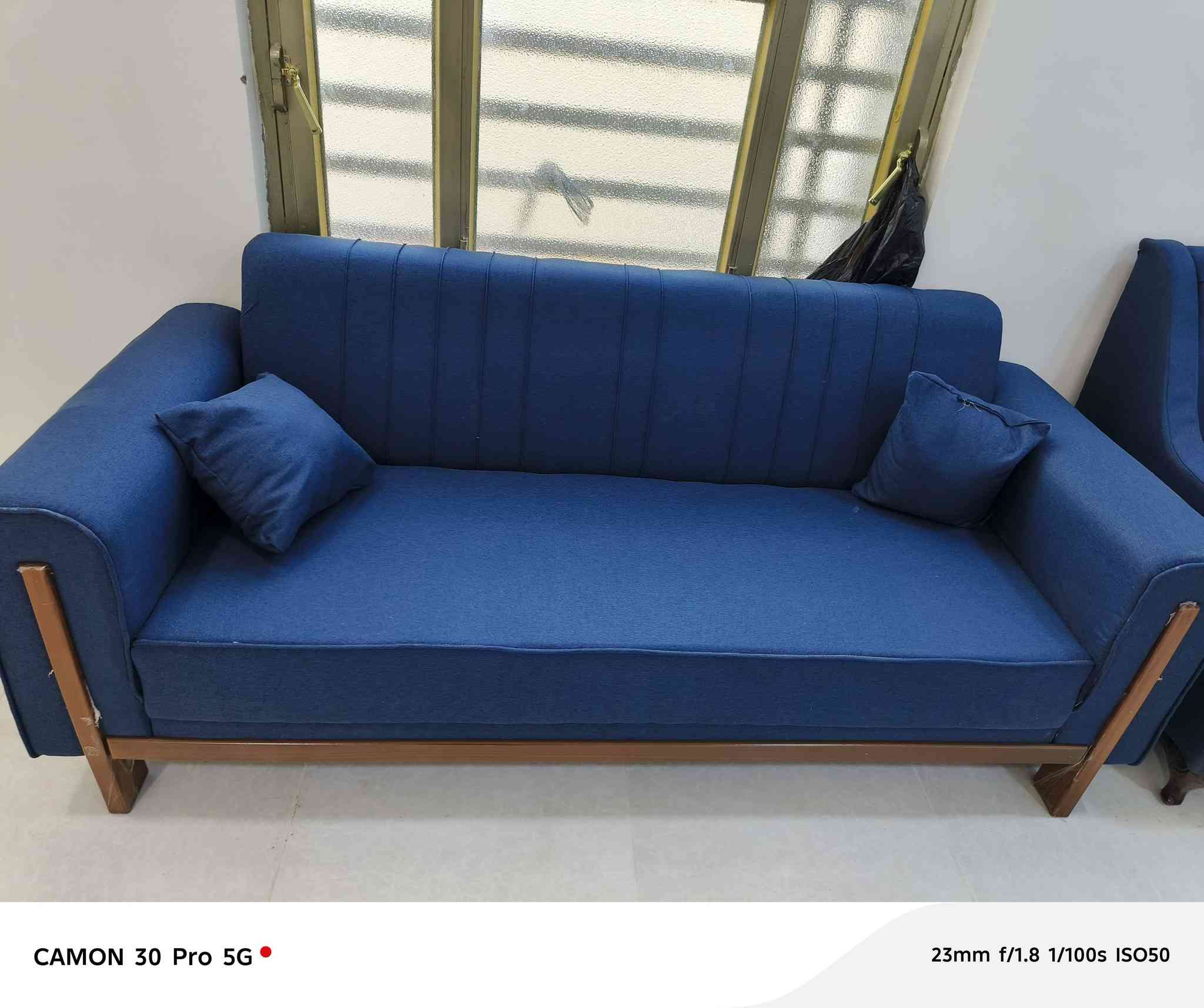 تخم قنفات نيللي جديد ١١ نفر ثلاث قنفات ثلاثية كراسي اثنين اليوم  اشتريتة بس ما عجب الاهل اشتريتة ٦٥٠  وبي مجال بسيط  عنوان شط العرب الجزيره


**إذا كنت صاحب هذا الإعلان وتريد حذفه لأي سبب، رجاءا أرسل رسالة إلى الدعم الفني**