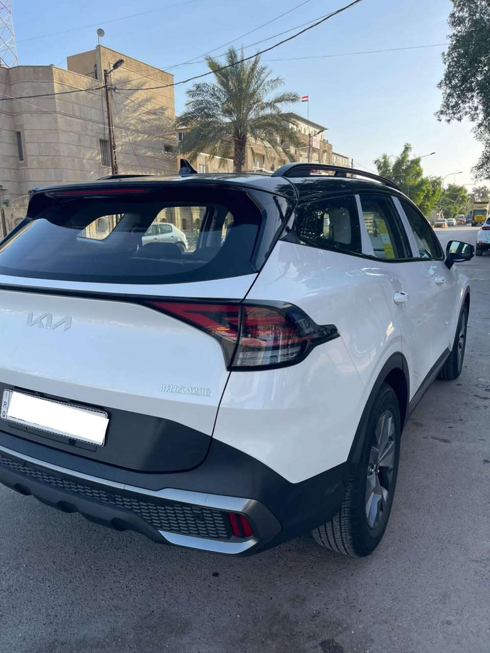 السلام عليكم كيا سبورتج 2022 هايبرد VIP 
خليجي وارد صيني ماشية 20000 km
نضيفة كلش مكفوله من البارد والصبغ 
رقم بغداد باسمي تحويل ثاني يوم 
المواصفات 
بصمة
دخول ذكي 
 كير ماوس 
حساس امامي 
حساسخلفي 
رادار جانبي 
بانوراما 
اريل نفكيشن
4 كامرات 
كامره خلفيه دوارة
شاسة متصل 
فول تحكم استيرن 
تحديد مسار 
جنطة كهرباء 
تو كلر لونين 
اطارات رنك فلات 
مري شفط
كشنات كهرباء 
انارة داخلي 
كشنات خزن 
كشنات جلد 
كشنات تدفئة تبريد 
كشنات خلفي تدفئة
تحديد مسار
نضام سفتي
ثلاث انضمة قيادة
حساس ستيرن 
بلوتوث+حاكية
نضام سماعات هارمن
ويل كب 18
نقاط عمياء
فحص انظمة السيارة
حساس اطارات
شفتات استيرن
 نزول منحدرات
شاحن واير ليس 
مدخل USB
تبريد لمس 
مناخ منفصل 
السيارة بيه بعد مواصفات هواي 
العنوان بغداد 
الاستفسار ***********
