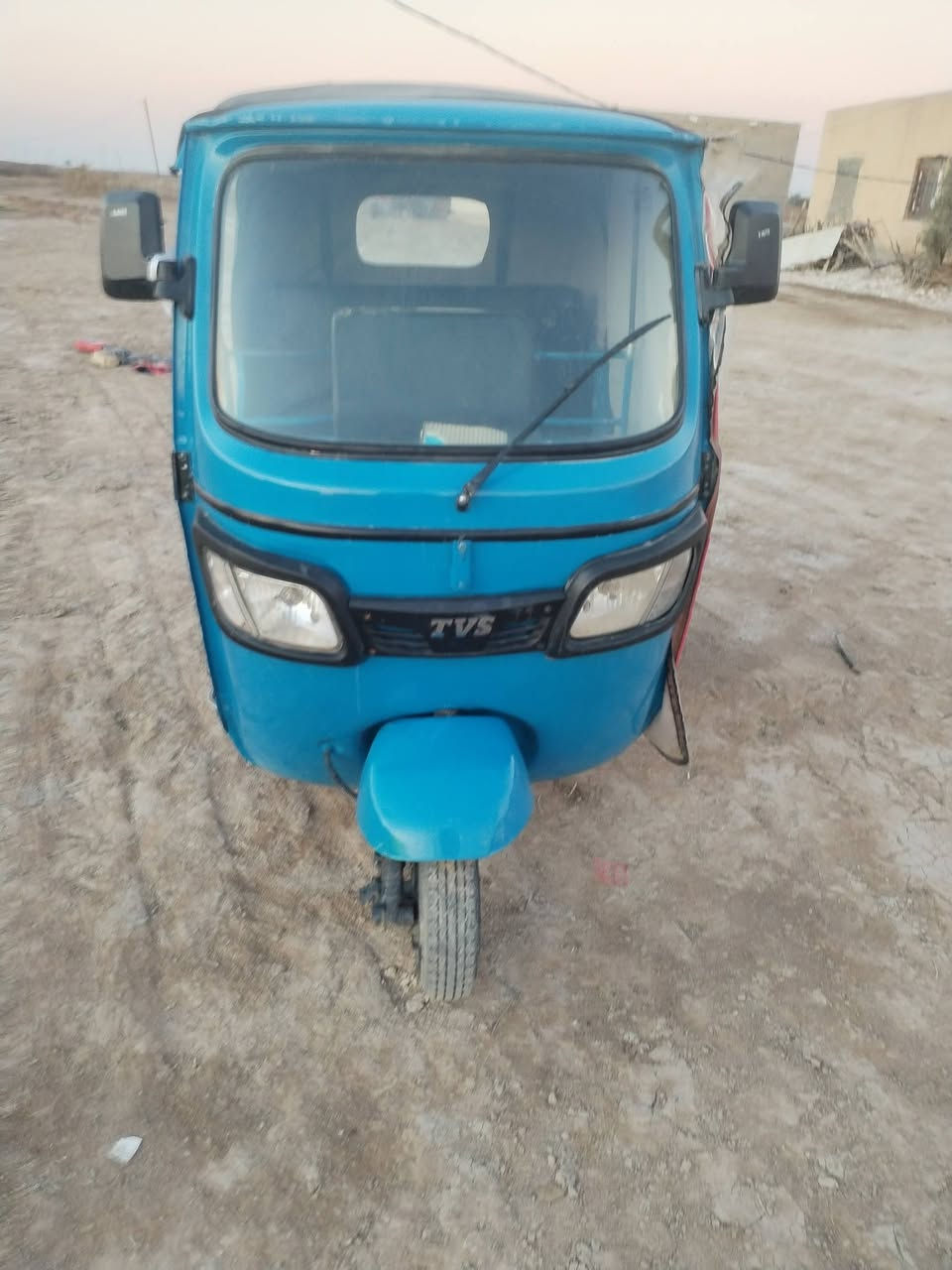 موديل 20 رقم مكان قلعه سكر سعر 5مليون وبيها مجال رقمي ***********
