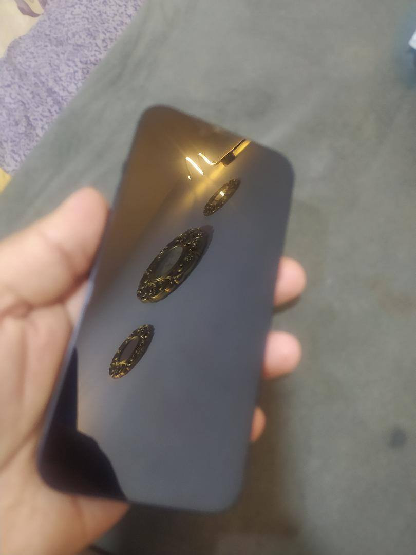 ايفون 14 عادي 
لون حبري
ذاكره 128
بطاريه 85
الجهاز مكفول من كلشي مابي شخط
السعر 450 الف
المكان بغداد حي جهاد 
الرقم : ***********
