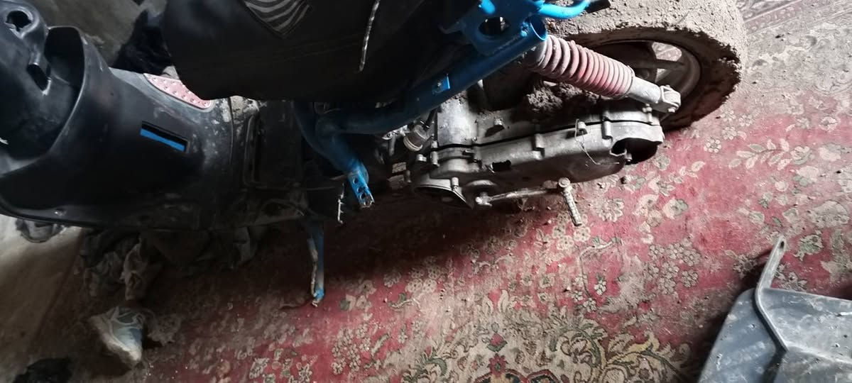 السلام عليكم الدراجه للبيع اريد نبيحه توصيل تعال خاص وبخير وتدلل ابي حيلكم كوم حديد


**إذا كنت صاحب هذا الإعلان وتريد حذفه لأي سبب، رجاءا أرسل رسالة إلى الدعم الفني**